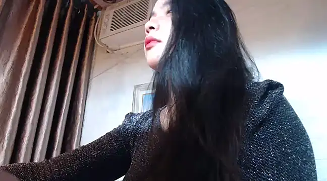 Snapshot of Urbabygirl_jenny chatting on December 6, 11:44 am Urbabygirl jenny online show from December 6, 11:44 am