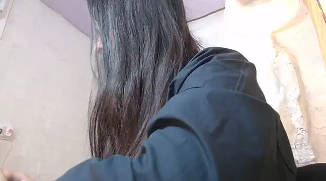 Snapshot of Urbabygirl_jenny chatting on February 27, 5:13 am Urbabygirl jenny online show from February 27, 5:13 am