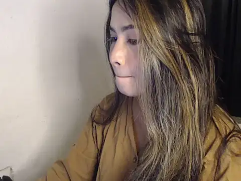 Snapshot of Urbabygirl_jenny chatting on May 25, 11:38 am Urbabygirl jenny online show from May 25, 11:38 am