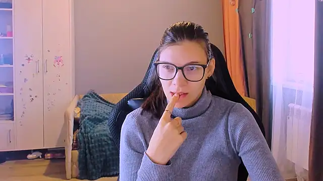 MollyLollipop online show from March 2, 1:52 am