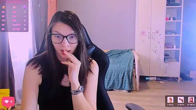 MollyLollipop online show from March 23, 2:37 am