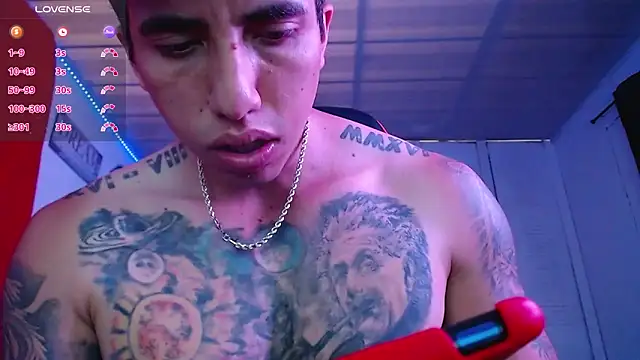 Snapshot of Adam_Hudsond chatting on March 17, 1:39 pm Adam Hudsond online show from March 17, 1:39 pm