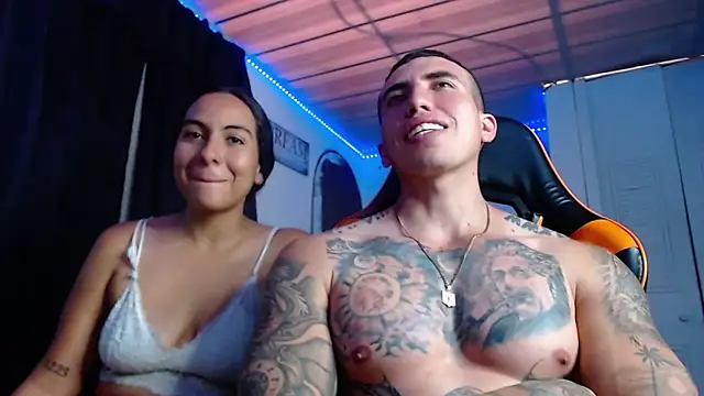 Snapshot of Adam_Hudsond chatting on October 17, 3:47 pm Adam Hudsond online show from October 17, 3:47 pm