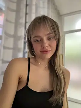 Snapshot of Kylie_Desire chatting on November 17, 3:56 am Kylie Desire online show from November 17, 3:56 am