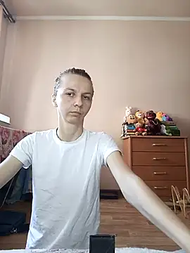 Snapshot of Bell_a_mi_ chatting on June 14, 11:34 am Bell a mi online show from June 14, 11:34 am