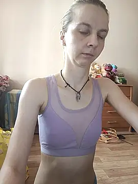 Snapshot of Bell_a_mi_ chatting on July 5, 10:00 am Bell a mi online show from July 5, 10:00 am