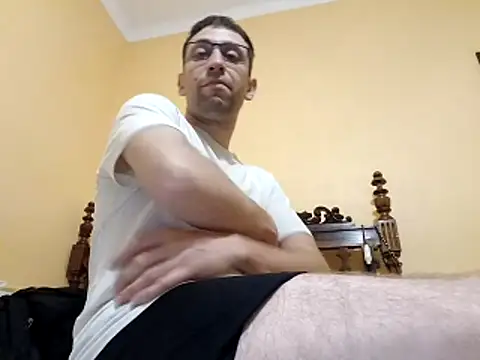 White rabbit  online show from October 30, 9:04 pm