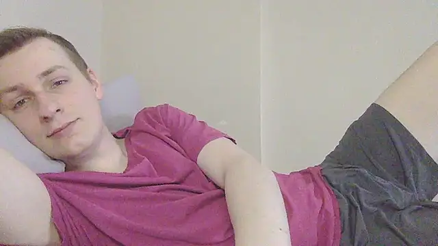 Snapshot of your_andy chatting on May 7, 5:35 am your andy online show from May 7, 5:35 am
