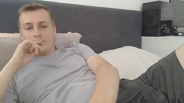 Snapshot of your_andy chatting on July 25, 6:55 am your andy online show from July 25, 6:55 am