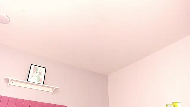 Snapshot of agyness_bell chatting on June 3, 3:53 am agyness bell online show from June 3, 3:53 am