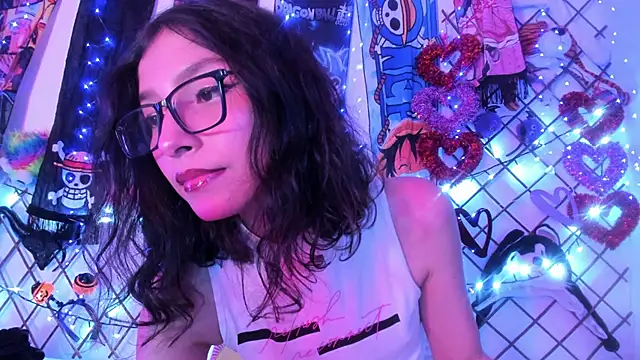 Snapshot of Alice_jacobs1 chatting on February 24, 3:44 am Alice jacobs1 online show from February 24, 3:44 am