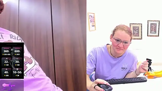 Snapshot of Paulina_Davis_ chatting on February 23, 9:26 pm Paulina Davis online show from February 23, 9:26 pm