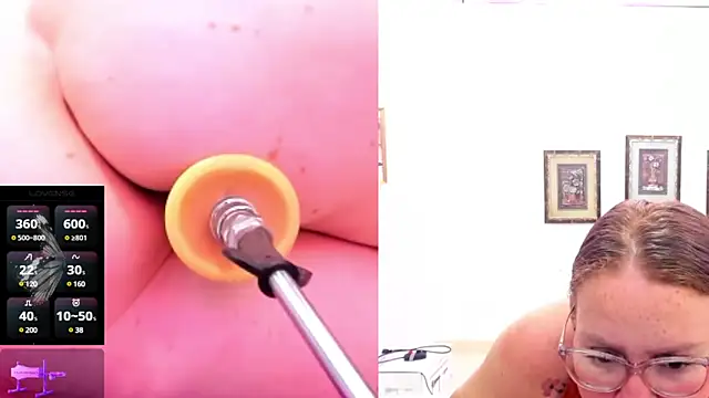 Snapshot of Paulina_Davis_ chatting on February 28, 9:58 am Paulina Davis online show from February 28, 9:58 am