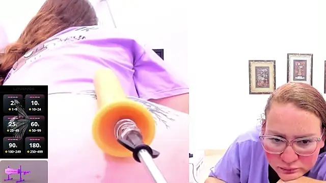 Snapshot of Paulina_Davis_ chatting on March 5, 7:05 am Paulina Davis online show from March 5, 7:05 am