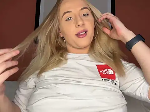 Strongqueen online show from March 4, 12:29 am