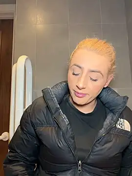 Strongqueen online show from October 18, 8:42 pm