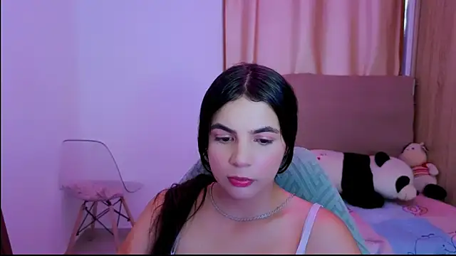  elenna online show from April 15, 6:26 pm