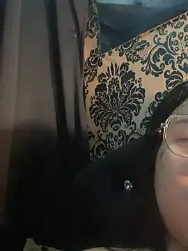 BlackAlison online show from May 1, 4:55 pm