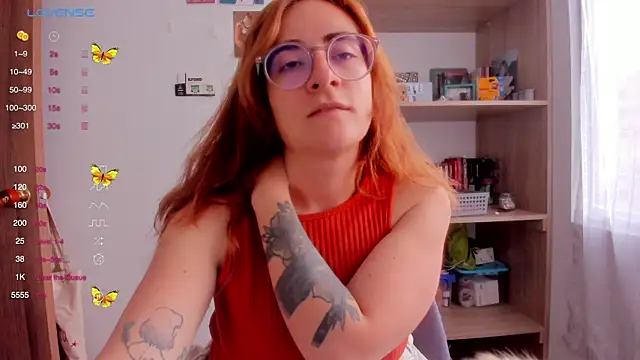 Snapshot of linda_giggle chatting on February 13, 2:20 pm linda giggle online show from February 13, 2:20 pm