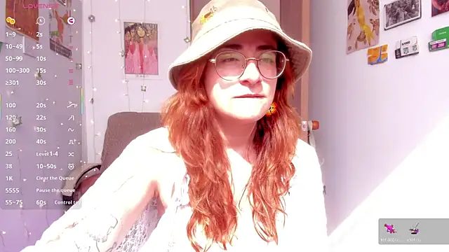 Snapshot of linda_giggle chatting on September 23, 1:47 pm linda giggle online show from September 23, 1:47 pm