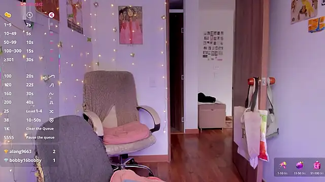 Snapshot of linda_giggle chatting on September 24, 2:09 pm linda giggle online show from September 24, 2:09 pm