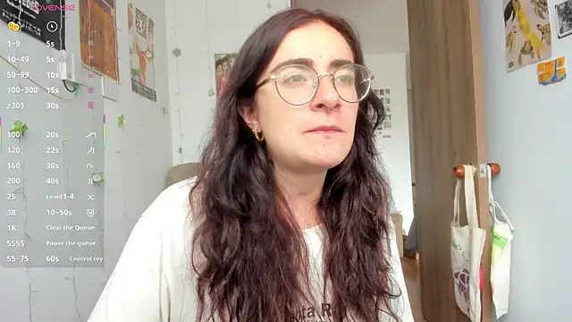 Snapshot of linda_giggle chatting on October 25, 2:56 pm linda giggle online show from October 25, 2:56 pm