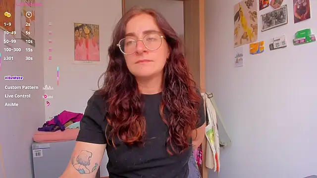 linda giggle online show from February 10, 4:00 pm