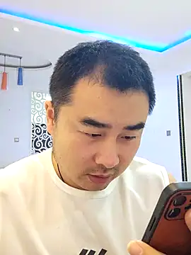 Snapshot of guozuo chatting on December 3, 2:15 pm guozuo online show from December 3, 2:15 pm