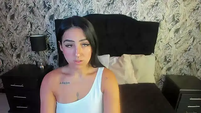 Isa And Natasha online show from April 16, 1:23 pm