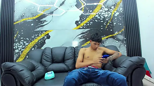 self love46 online show from March 27, 6:19 am