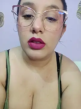 Deina bunny online show from March 2, 11:11 pm