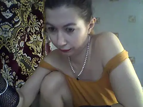 Snapshot of Olesja chatting on December 6, 6:39 pm Olesja online show from December 6, 6:39 pm
