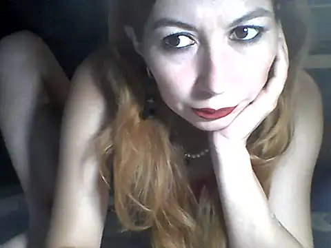 Snapshot of Olesja chatting on June 14, 7:38 pm Olesja online show from June 14, 7:38 pm
