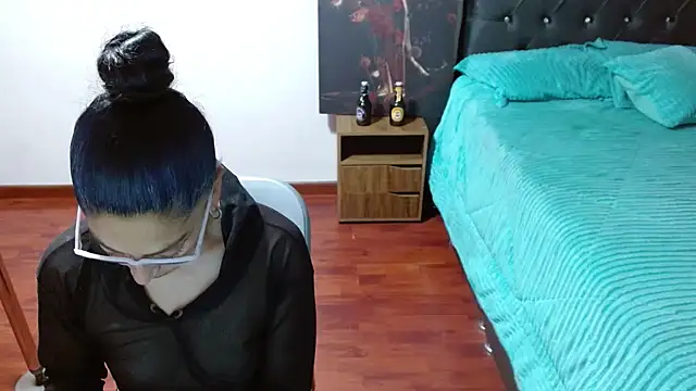 Anitta muscle online show from November 10, 8:52 pm