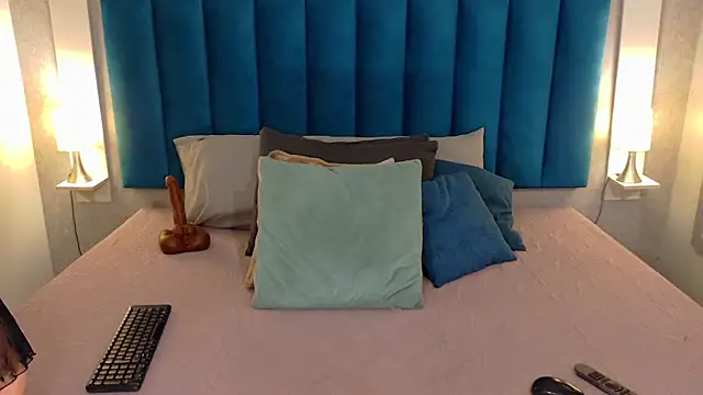 Snapshot of Madisonsmiith chatting on July 14, 9:53 pm Madisonsmiith online show from July 14, 9:53 pm