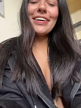 DaphneUwu online show from December 29, 8:26 pm