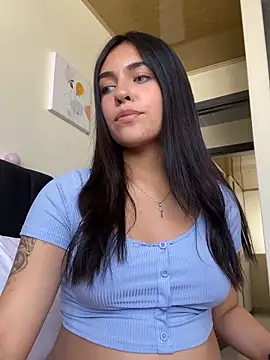 DaphneUwu online show from January 19, 2:49 pm