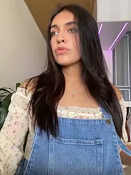 DaphneUwu online show from February 5, 7:42 pm