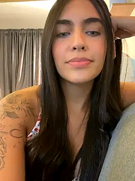 DaphneUwu online show from September 19, 1:29 am