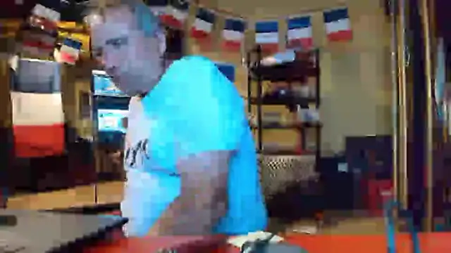 Snapshot of jeanlulu chatting on June 19, 7:17 pm jeanlulu online show from June 19, 7:17 pm