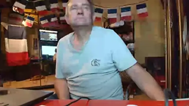 Snapshot of jeanlulu chatting on July 3, 8:59 pm jeanlulu online show from July 3, 8:59 pm