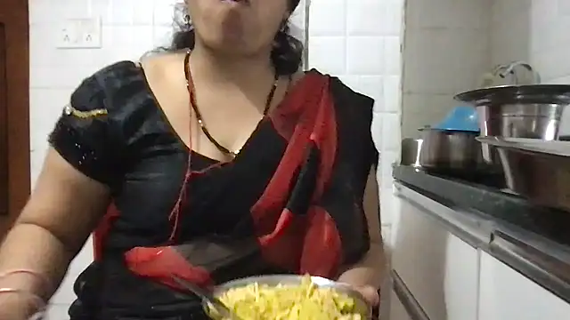 Snapshot of Riyasingh9 chatting on February 1, 4:14 am Riyasingh9 online show from February 1, 4:14 am