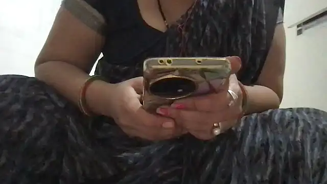 Riyasingh9 online show from February 12, 3:56 am