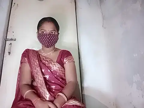 Snapshot of YUKTAPOWER chatting on February 16, 12:19 am YUKTAPOWER online show from February 16, 12:19 am