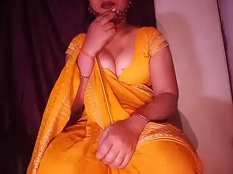 Snapshot of YUKTAPOWER chatting on March 6, 8:37 pm YUKTAPOWER online show from March 6, 8:37 pm