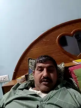 Amandev7 online show from March 22, 9:13 am