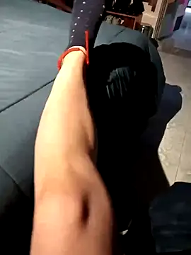 Snapshot of monyhoy chatting on October 18, 9:15 pm monyhoy online show from October 18, 9:15 pm