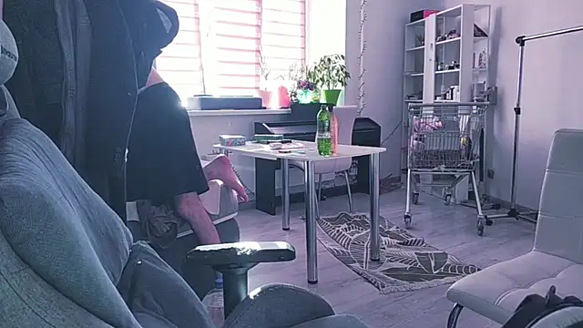 CandyChell online show from April 14, 12:55 pm