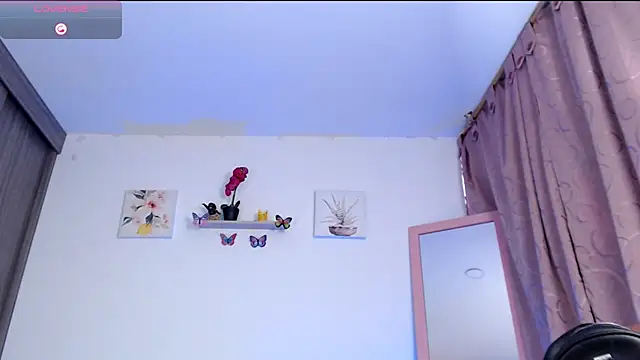 Snapshot of Annaross2 chatting on February 10, 5:09 pm Annaross2 online show from February 10, 5:09 pm