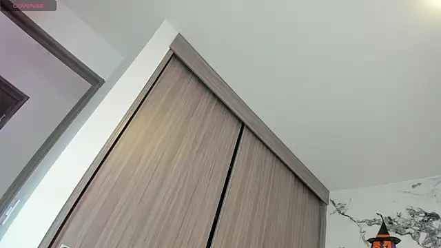 Snapshot of Annaross2 chatting on November 1, 7:16 pm Annaross2 online show from November 1, 7:16 pm